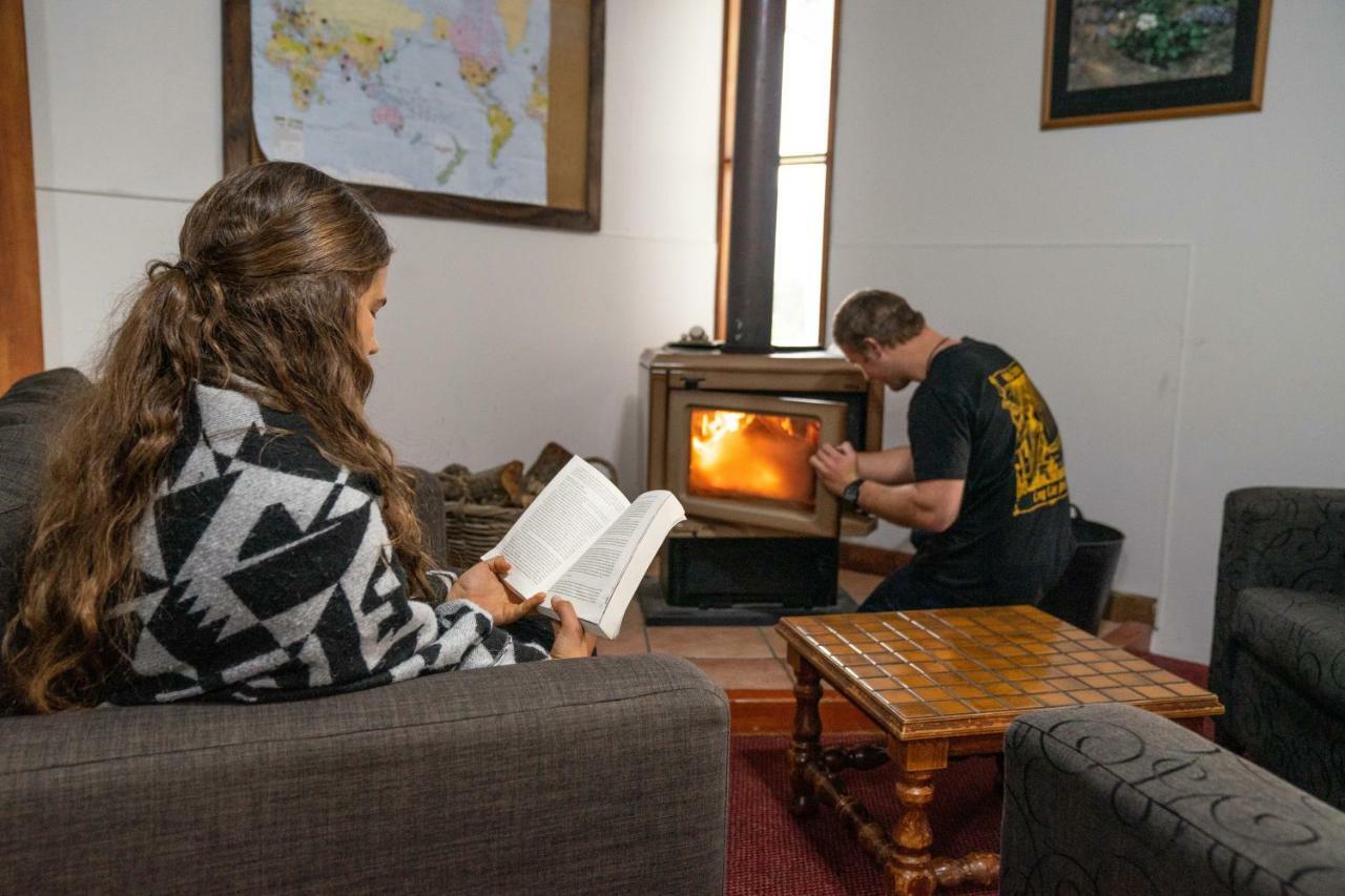 Hostel Lone Moose Backpackers Te Anau Exterior foto
